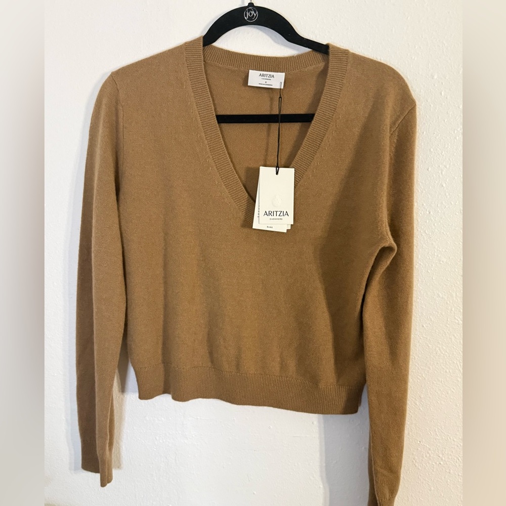 Aritzia V-Neck Sweater in Warm Camel - Picture 4 of 9